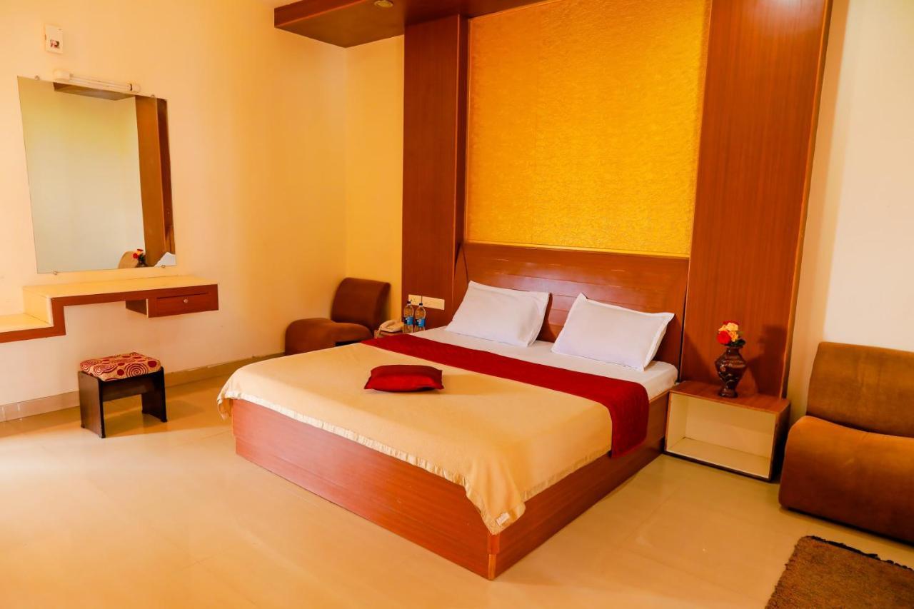 Hotel Jk Grand เยอร์โคด ภายนอก รูปภาพ
